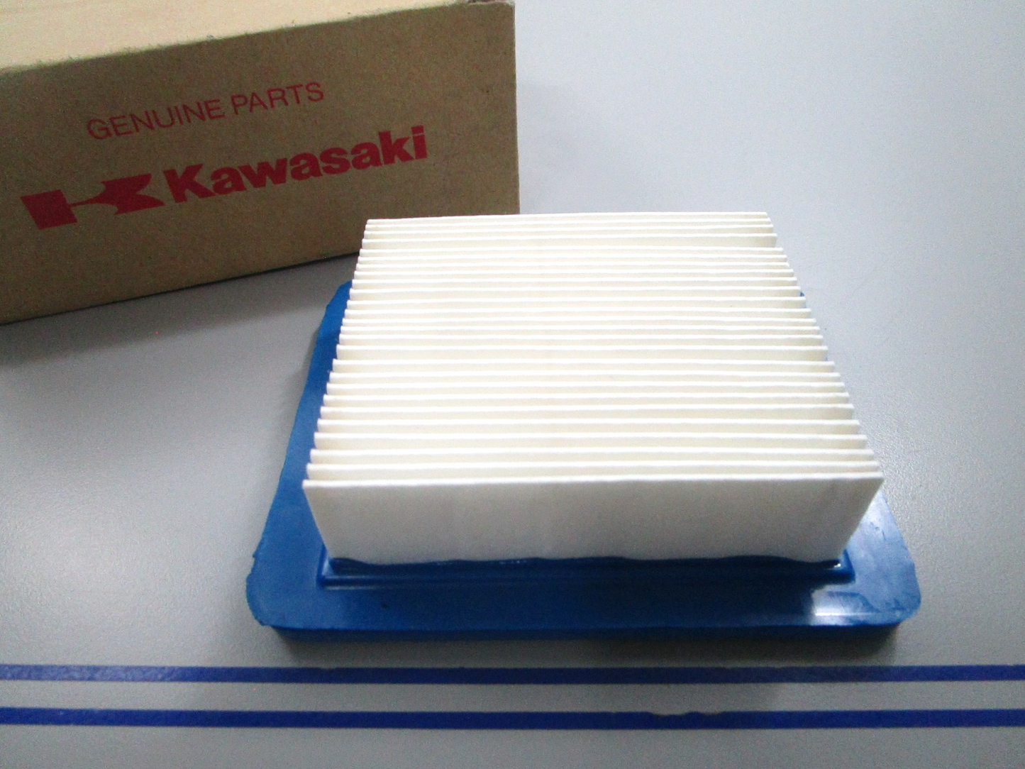 *NEW OEM* 0810 Kawasaki Air Filter 11029-2021