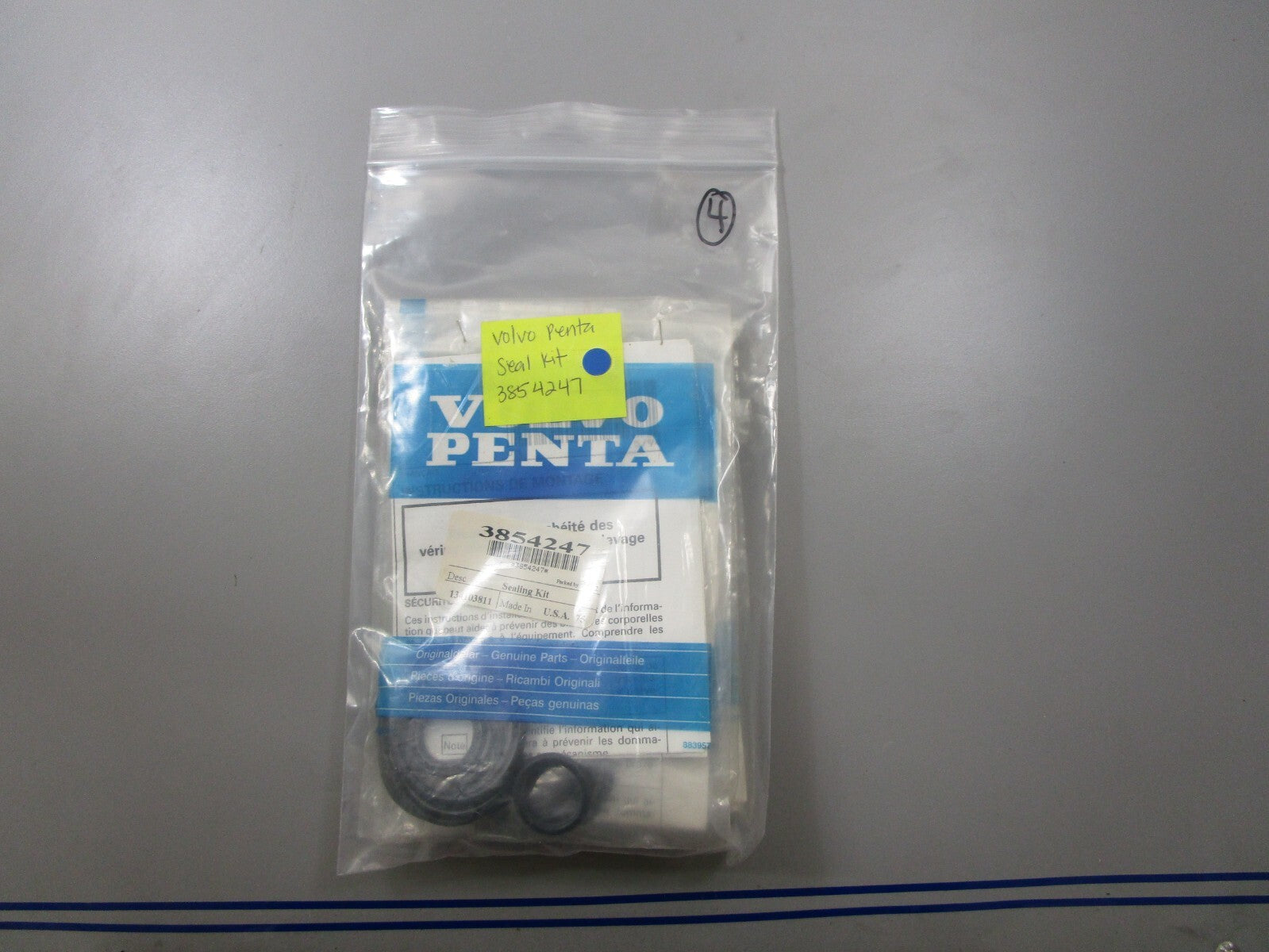 *NEW OEM* 0810 Volvo Penta Seal Kit 3854247