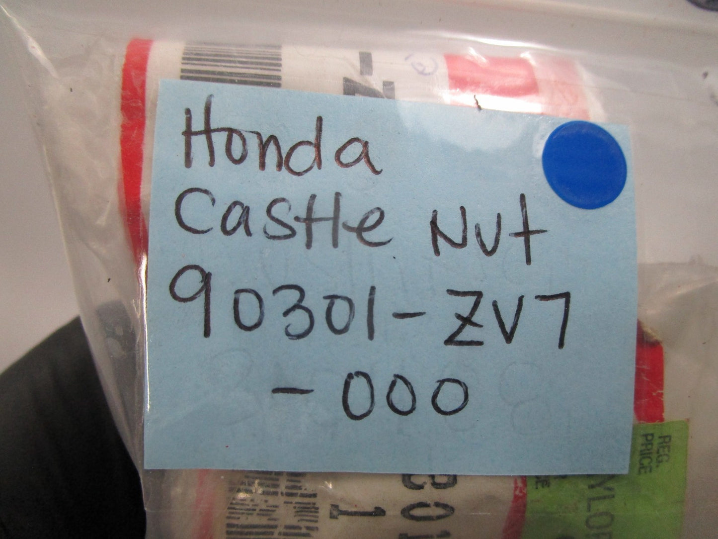 *NEW OEM* 0810 Honda Castle Nut 90301-ZV7-000