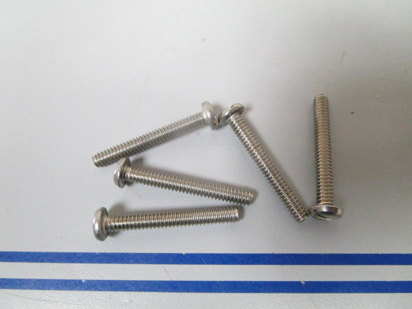 *NEW OEM* (LOT OF 5) 0810 OMC Johnson Evinrude Screw 306259 0306259