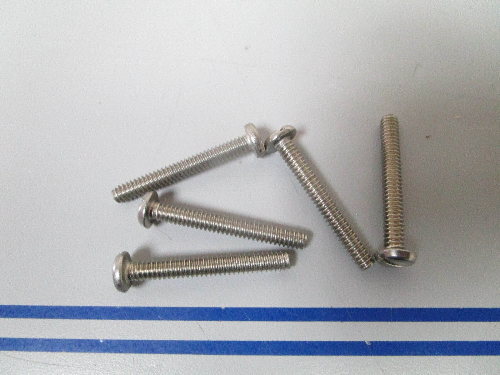 *NEW OEM* (LOT OF 5) 0810 OMC Johnson Evinrude Screw 306259 0306259