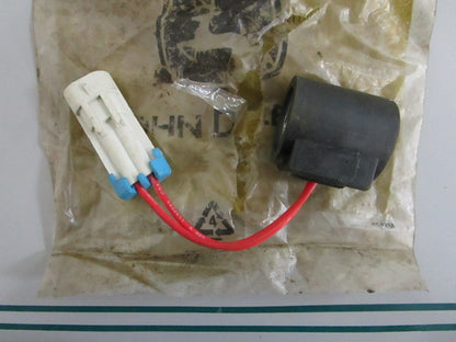 John Deere KV15397 12V Solenoid Valve Coil Skid Steer 240 317 320 NEW OEM 0820