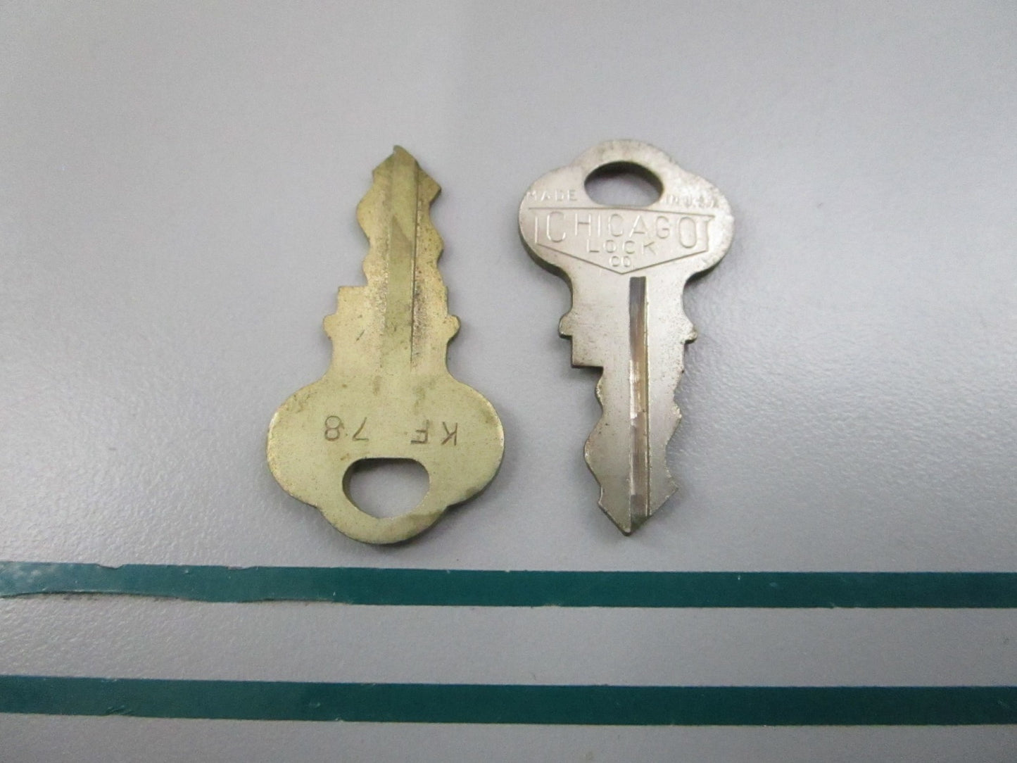 NEW OEM (LOT OF 2) 501593 0501593 OMC Johnson Evinrude KF78 Ignition Key 0810