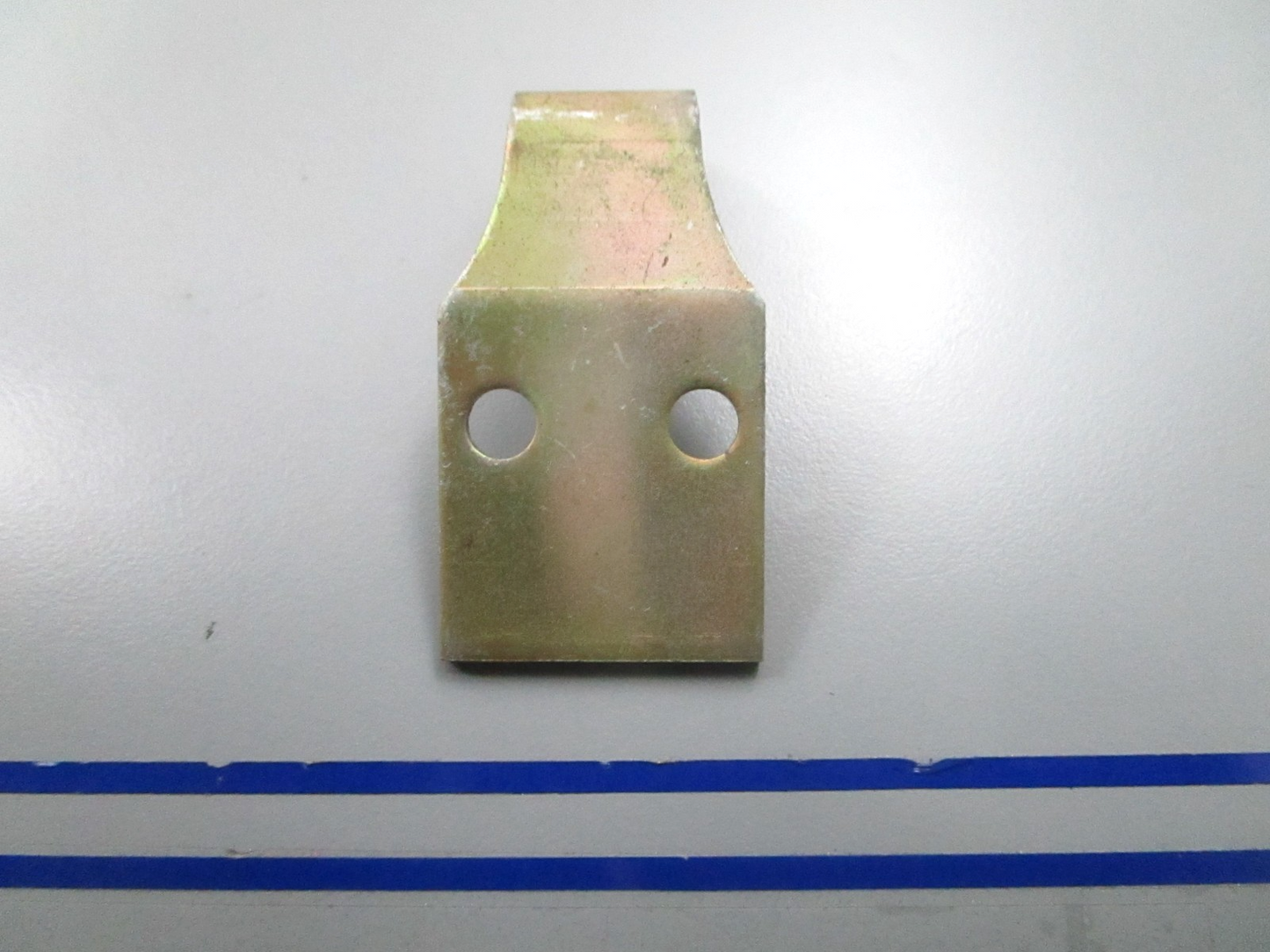 *NEW OEM* 0810 OMC Johnson Evinrude Front Hook Cover 207482 0207482