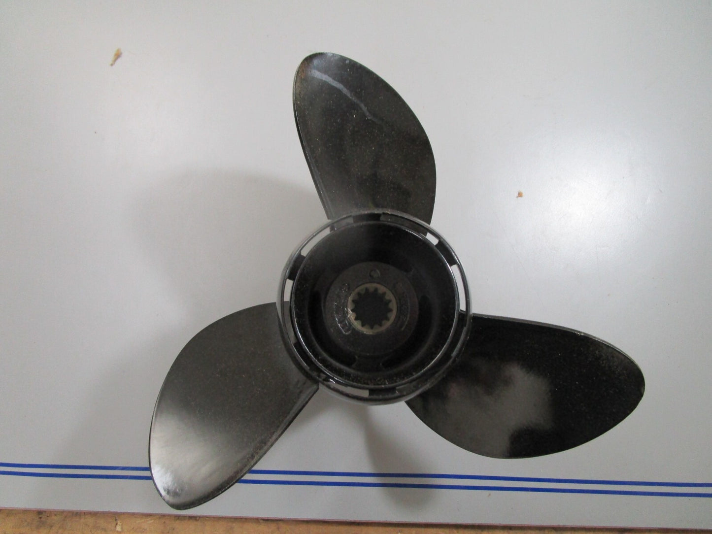 *NEW OEM* 0820 OMC Johnson Evinrude 40-75HP 11½×19 RH Propeller 176423 0176423