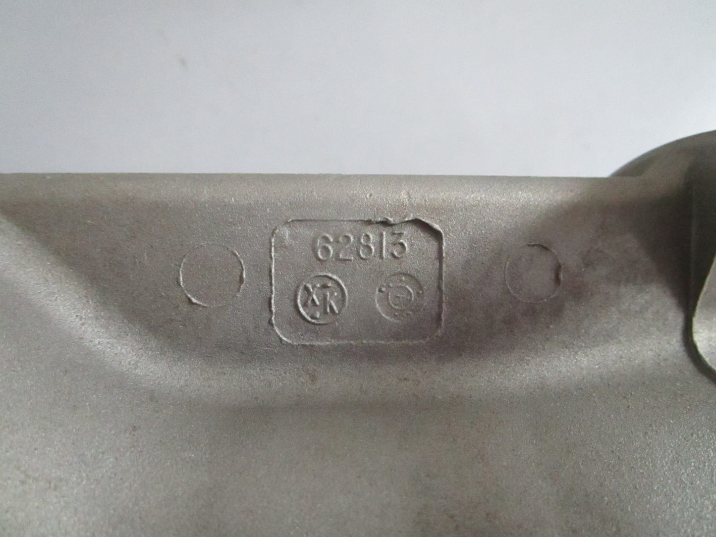 NEW OEM 62813A1 Mercury Quicksilver Bearing Carrier Assy 0820