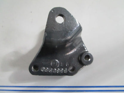 *NEW OEM* 0820 Volvo Penta Mount Bracket 3853666