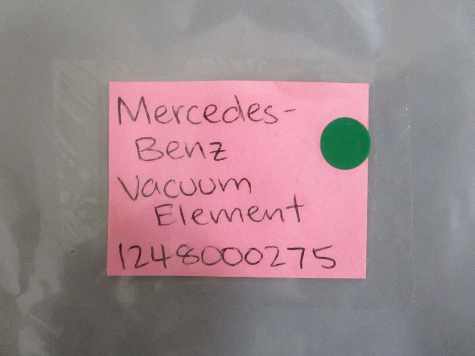 NEW OEM 1248000275 Mercedes-Benz Vacuum Element 0820