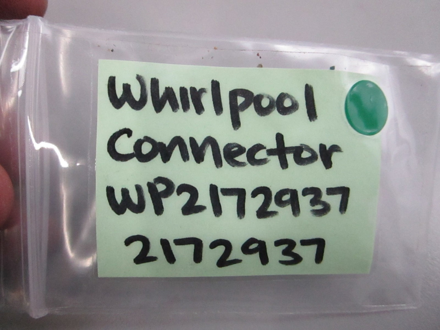 NEW OEM WP2172937 2172937 Whirlpool Connector 0810