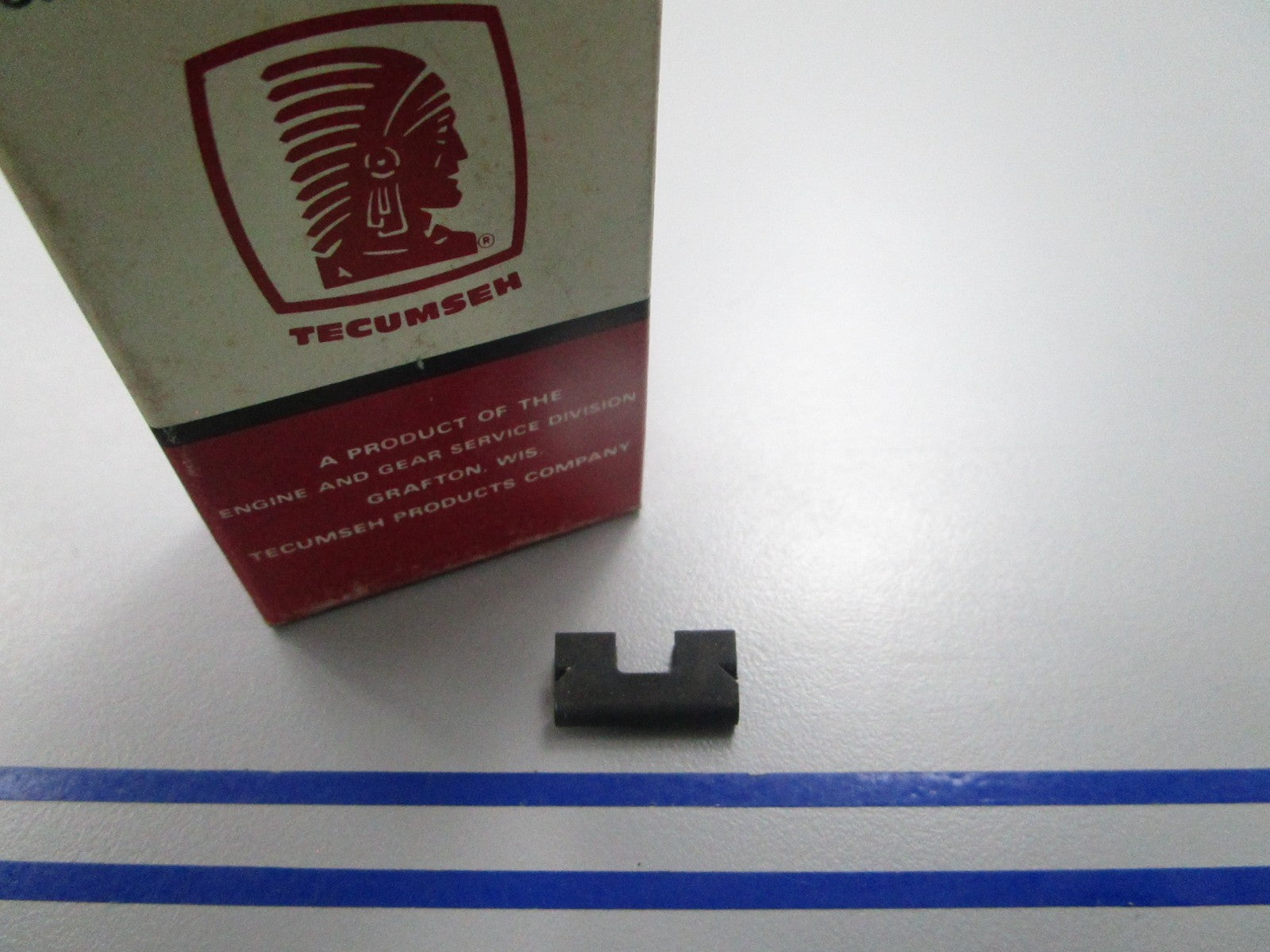 NEW OEM 570703 Tecumseh Clip  0810