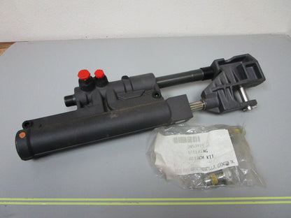 *NEW OEM* 0720 Volvo Penta Power Steering Actuator 3858128 21910902