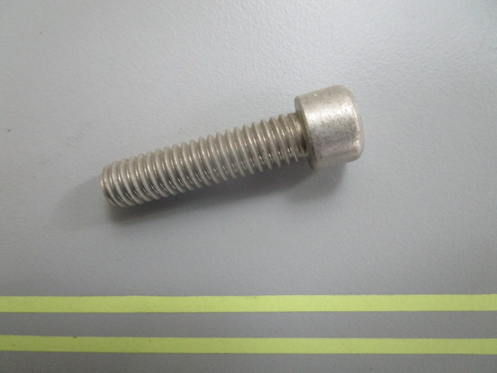 *NEW OEM* 0810 Volvo Penta Hex Screw 941817