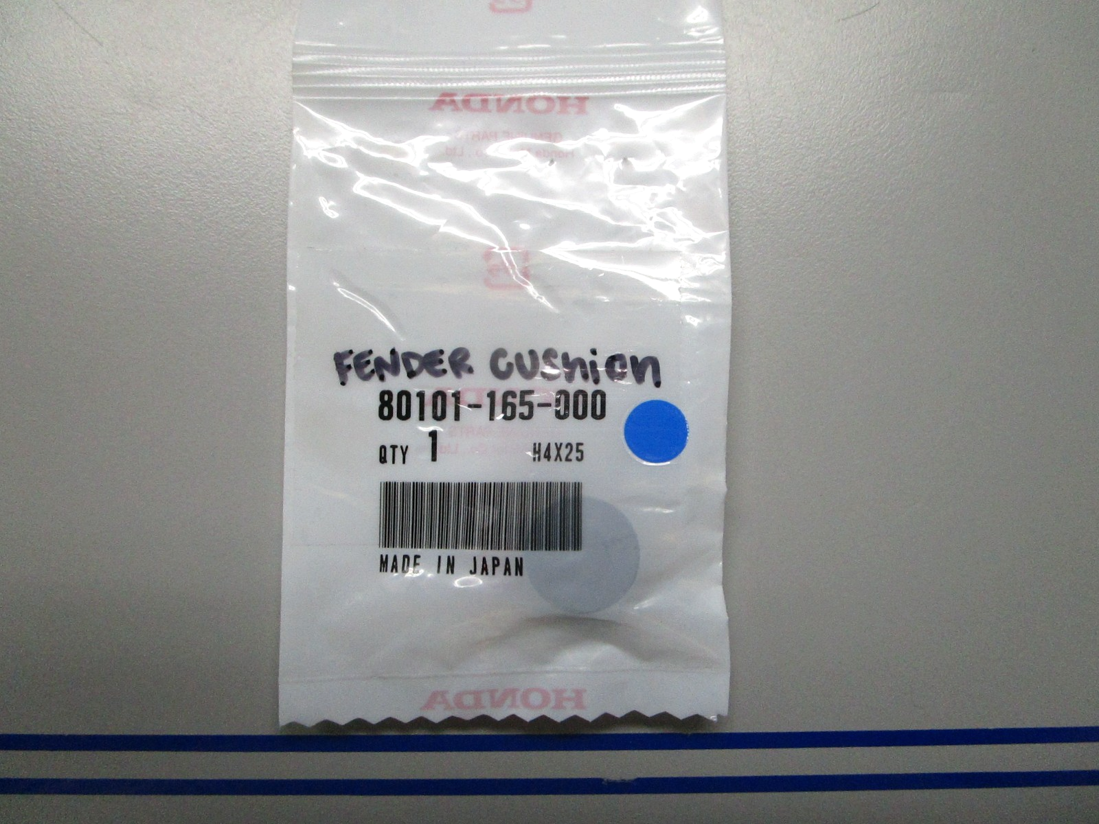 *NEW OEM* 0810 Honda Fender Cushion 80101-165-000