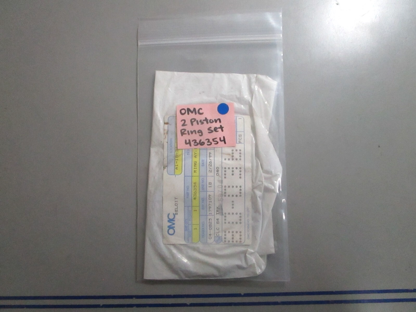 *NEW OEM* 0810 OMC Johnson Evinrude 2 Piston Ring Set 436354 0436354