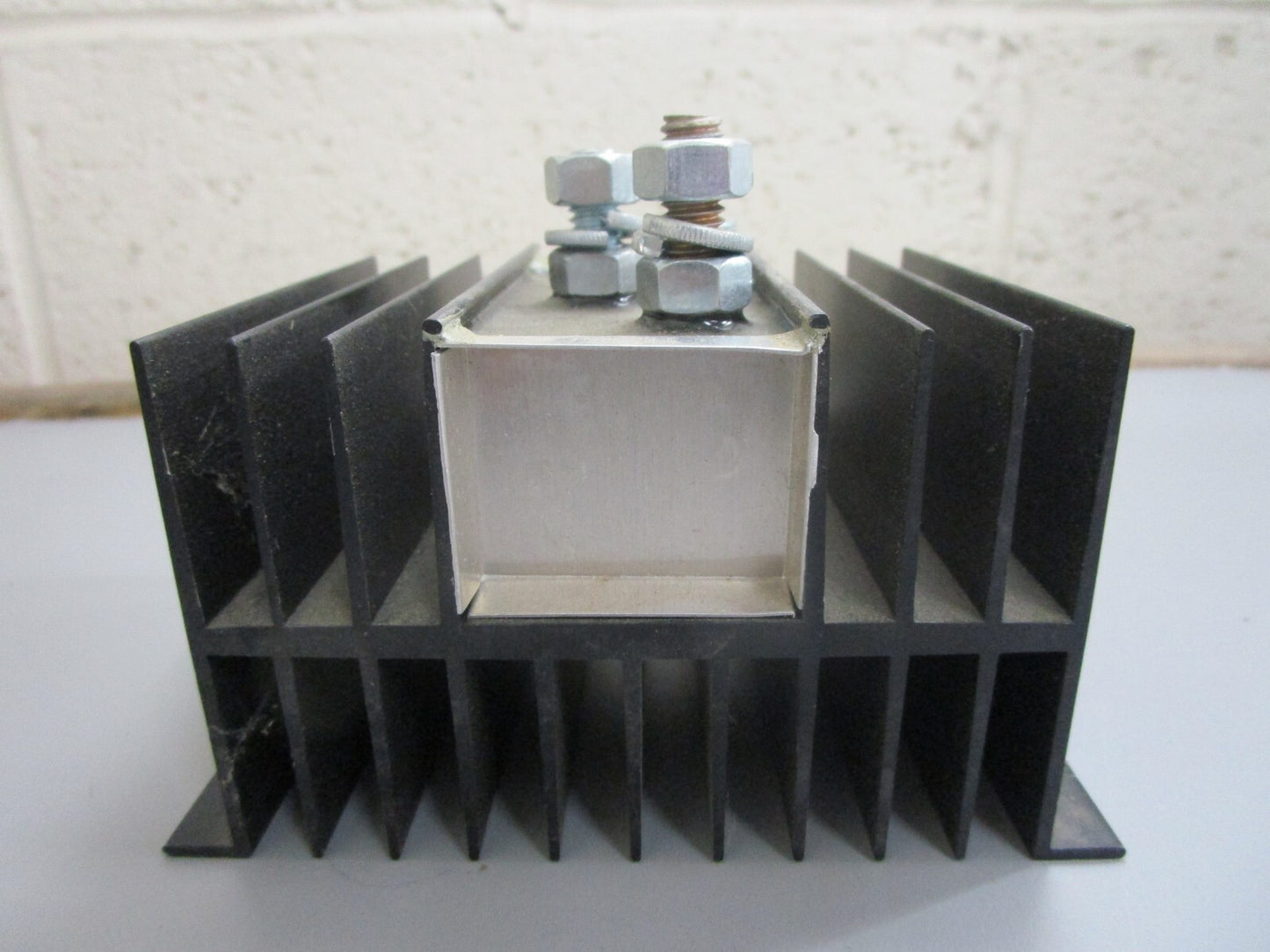 *NEW* 0820 Guest Battery Isolator 2401
