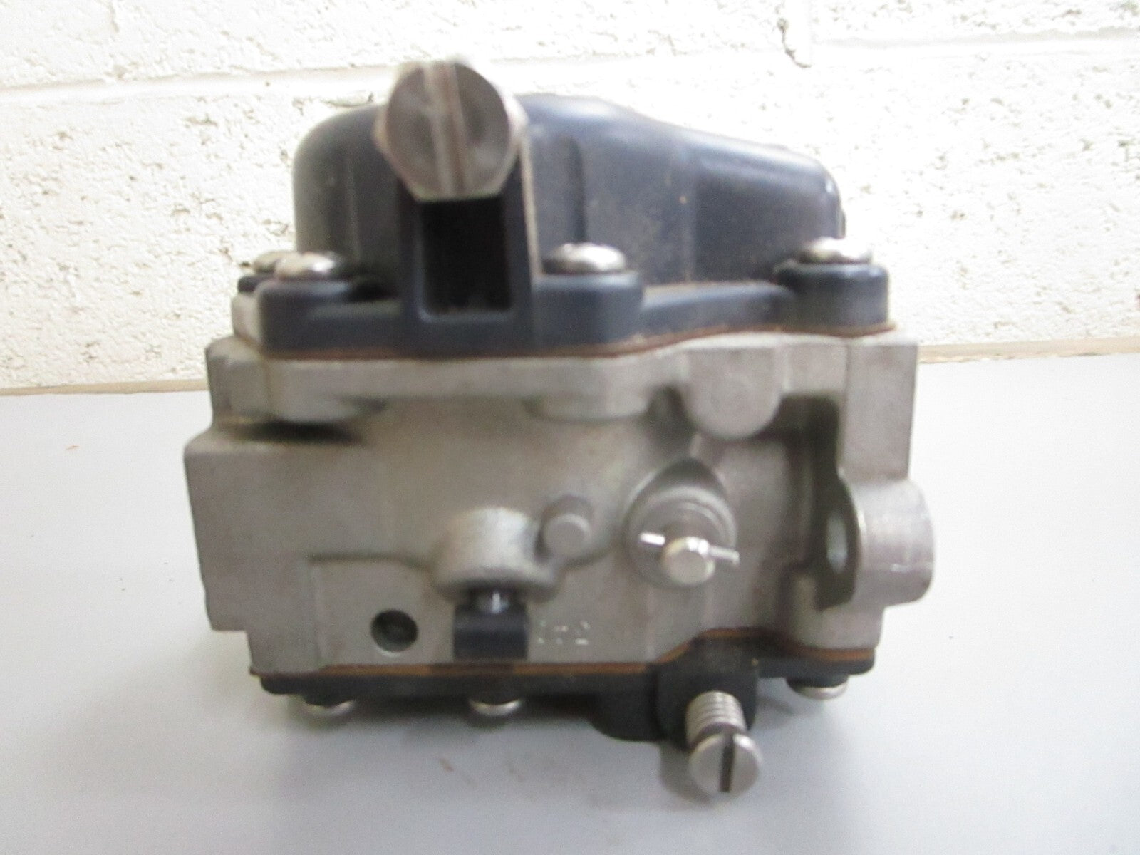 *NEW OEM* 0820 OMC Johnson Evinrude Carburetor Assy 436779 0436779