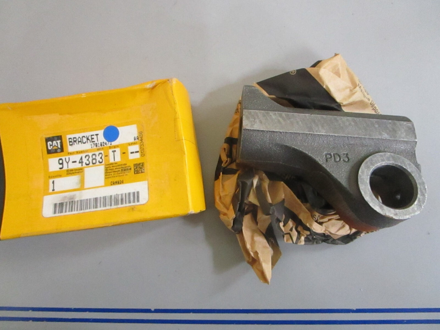 *NEW OEM* 0820 CAT Bracket 9Y-4383
