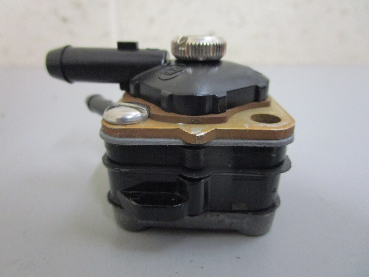 *NEW OEM* 0820 OMC Johnson Evinrude Fuel Pump Ay 397727 0397727
