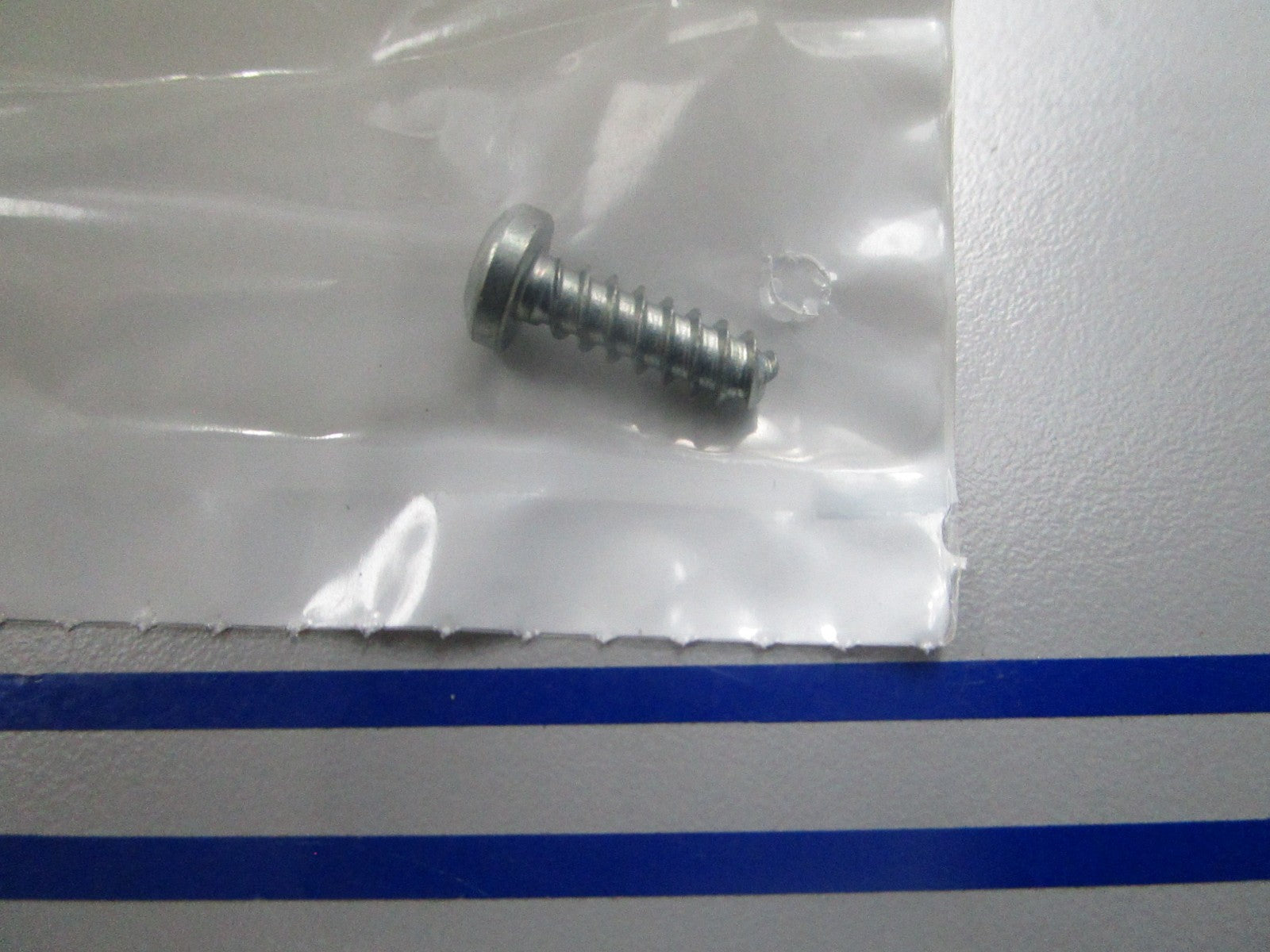 *NEW OEM* 0810 Harley Davidson Pan Head Torx Screw 10200133
