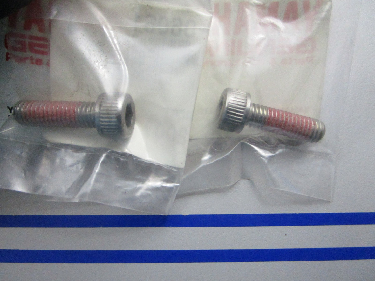 NEW OEM (LOT OF 2) 90110-06061 Yamaha Bolt 0810