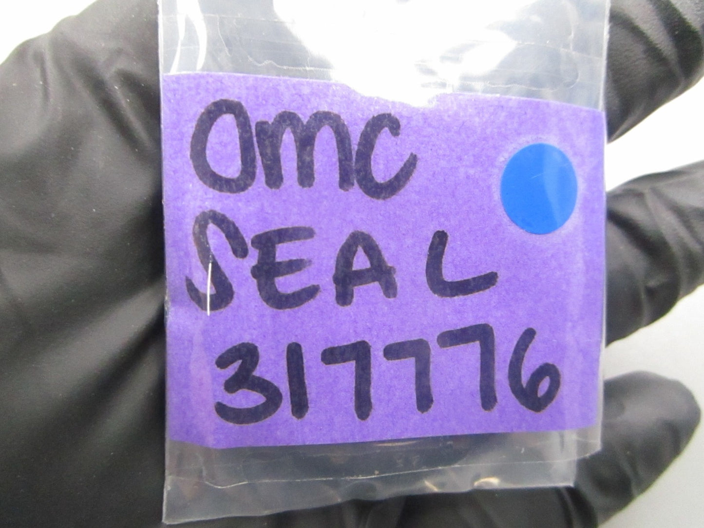 NEW OEM 317776 0317776 OMC Johnson Evinrude Seal 0810