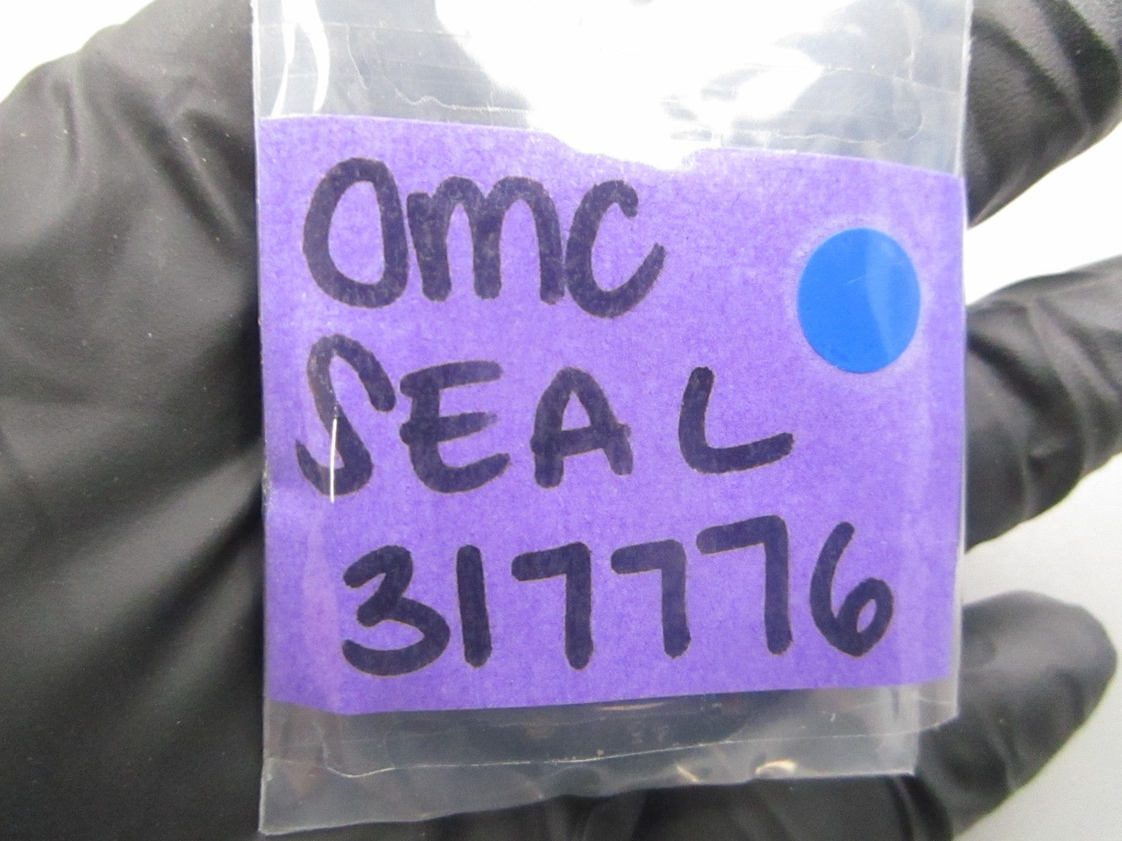 NEW OEM 317776 0317776 OMC Johnson Evinrude Seal 0810