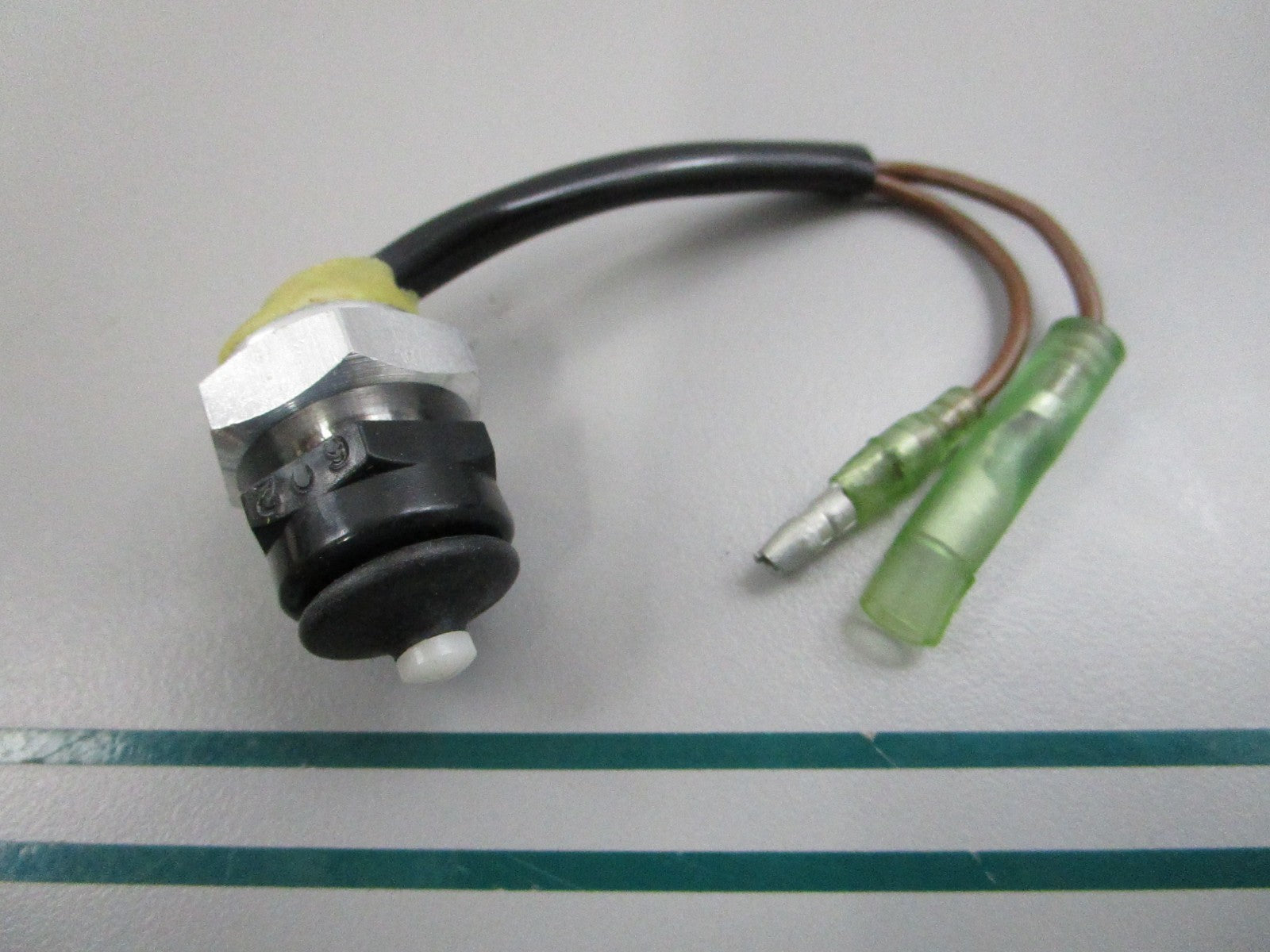 NEW OEM 689-82540-01-00 Yamaha Neutral Switch Assembly 0810