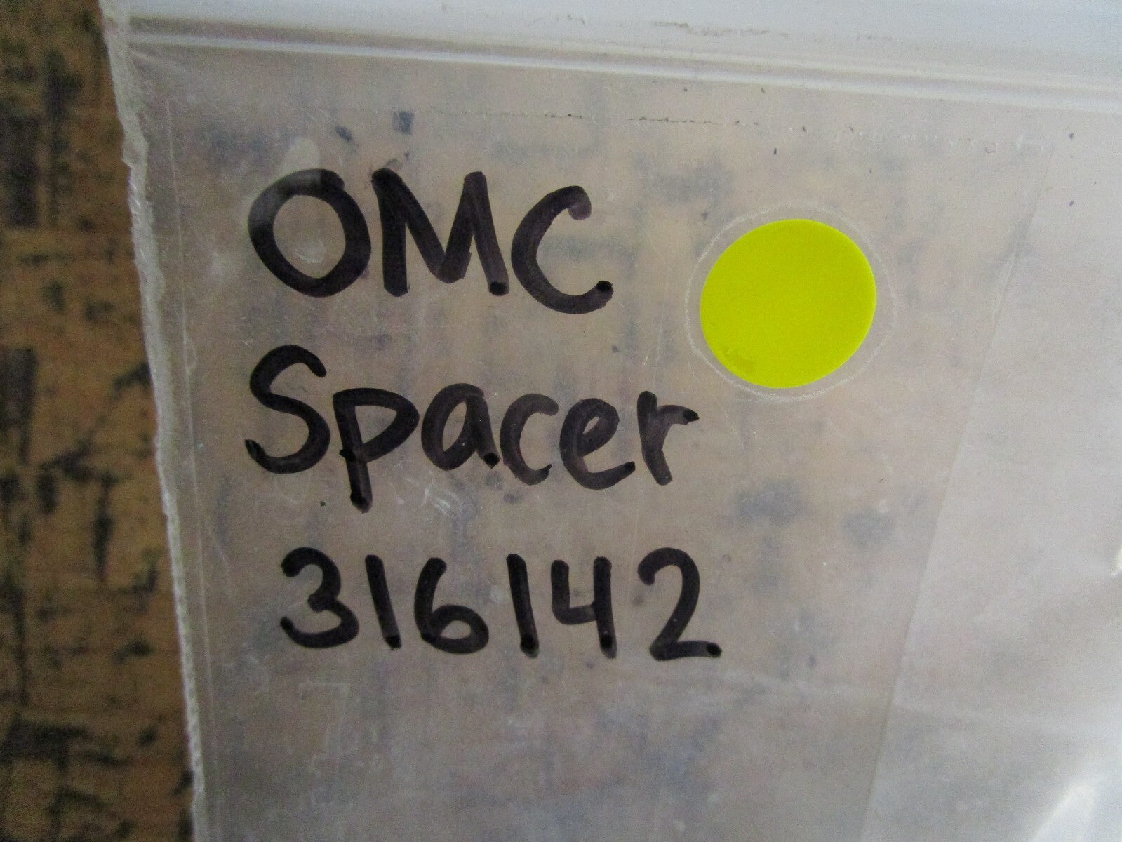 *NEW OEM* (LOT OF 2) 0810 OMC Johnson Evinrude Spacer 316142 0316142