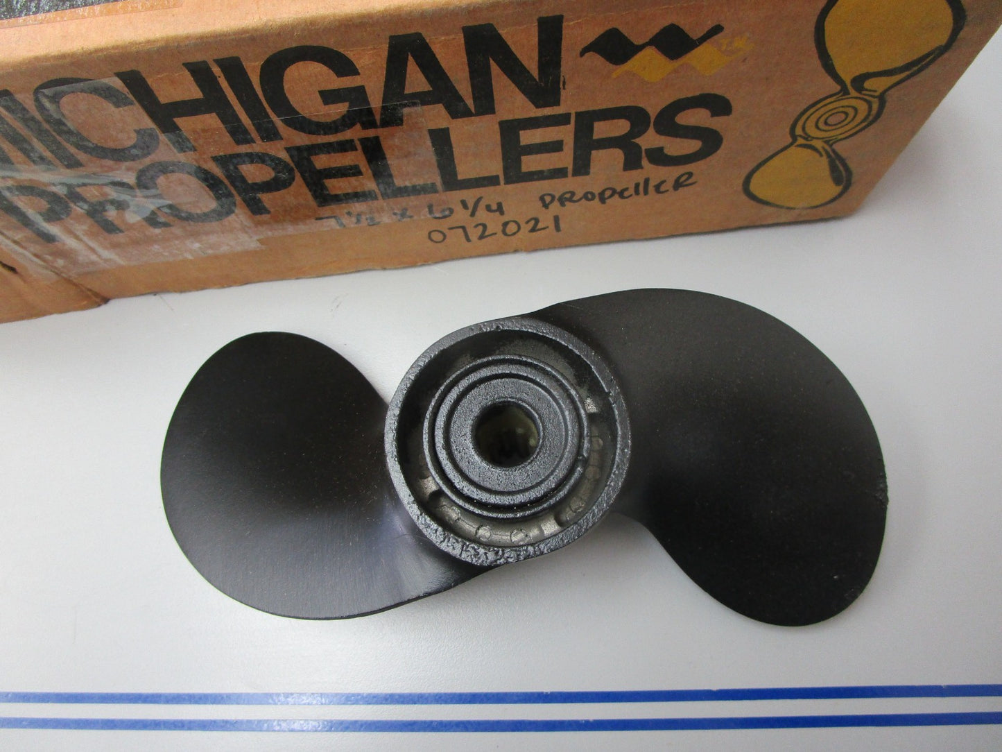 *NEW* 0720 Michigan 3.5- 8hp 9 Spline 7½ x 6¼ Propeller 072021 Replaces: Mercury