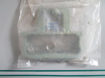 NEW OEM 394907 0394907 OMC Johnson Evinrude Carry Handle & Spring 0820