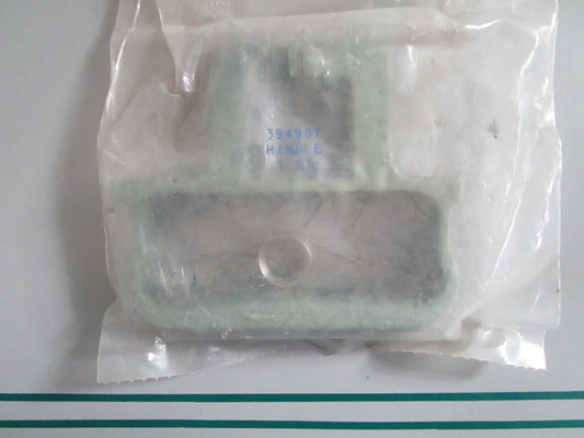 NEW OEM 394907 0394907 OMC Johnson Evinrude Carry Handle & Spring 0820