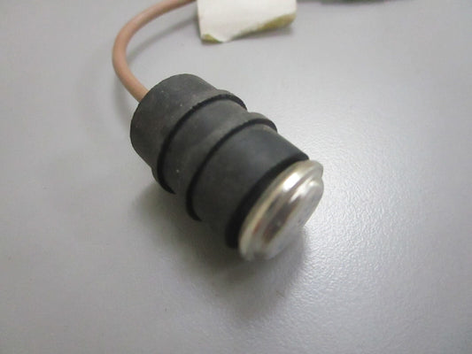 *NEW OEM* 0820 OMC Johnson Evinrude Temperature Switch 584592 0584592