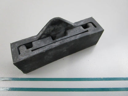 NEW OEM 17613-288-000 Honda Rubber Mount 0810