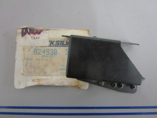 NEW OEM 824930 3 Mercury Quicksilver Bracket 0820