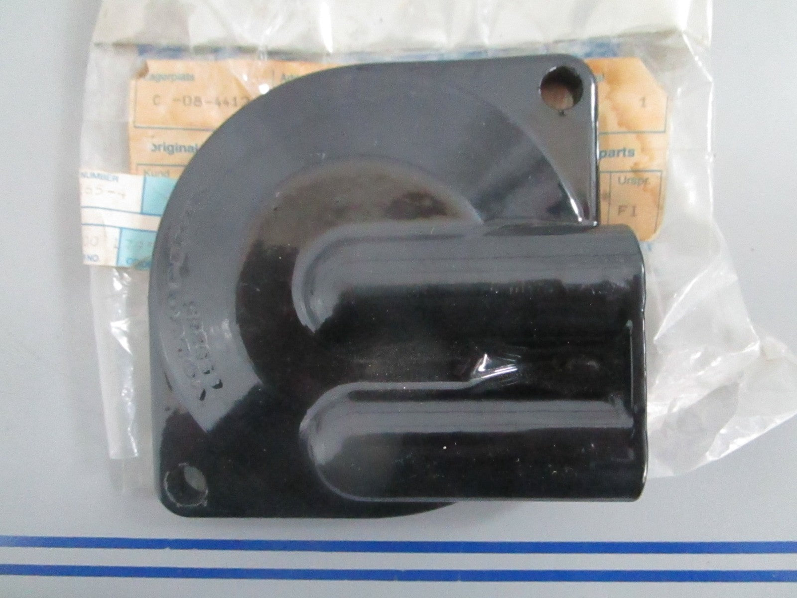 *NEW OEM* 0820 Volvo Penta Oil Filter Adapter 856265