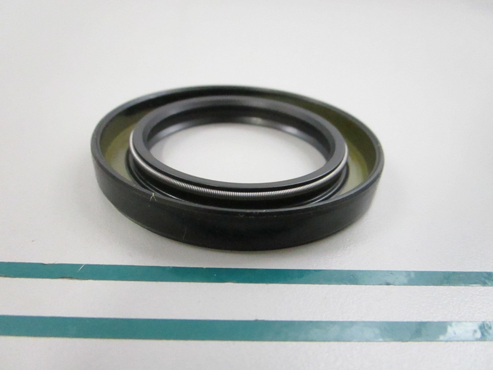 NEW LP1400-9403 For: LPM Total Source Oil Seal 0810