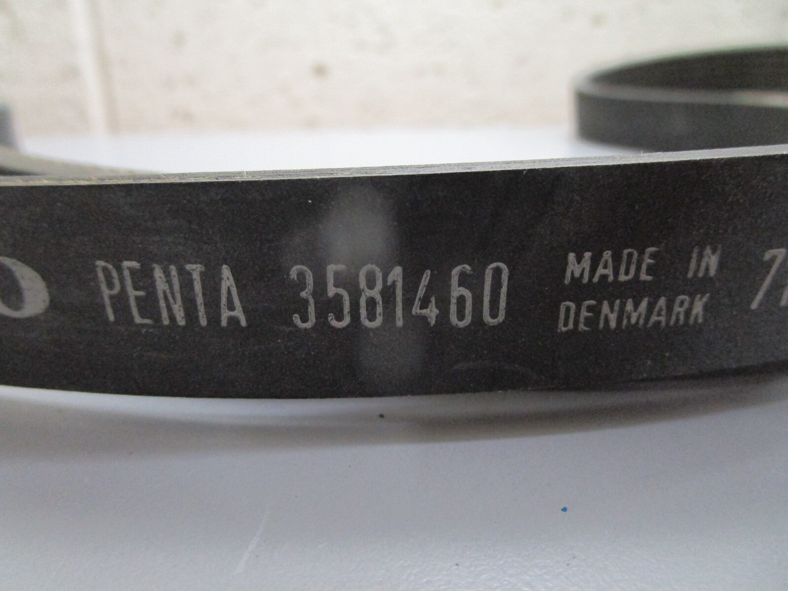 *NEW OEM* 0810 Volvo Penta Belt 3581460