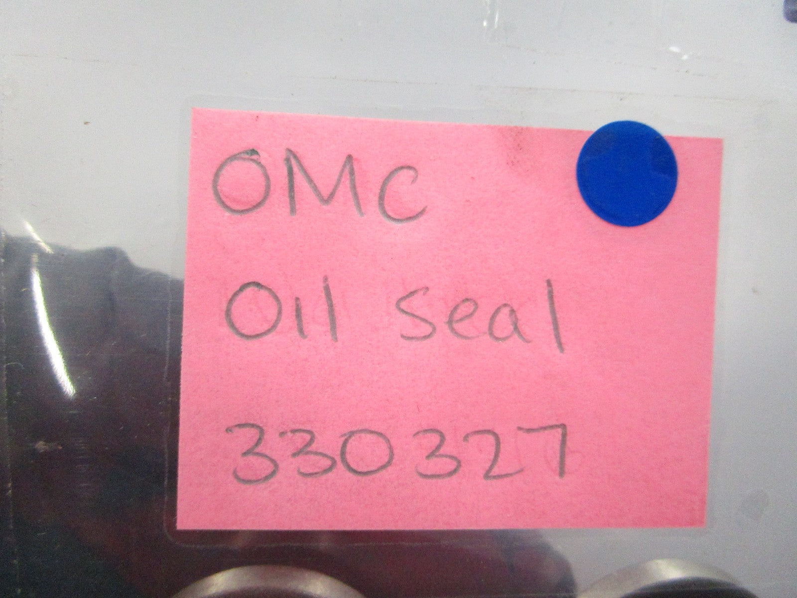 NEW OEM (LOT OF 2) 330327 0330327 OMC Johnson Evinrude Oil Seal 0810