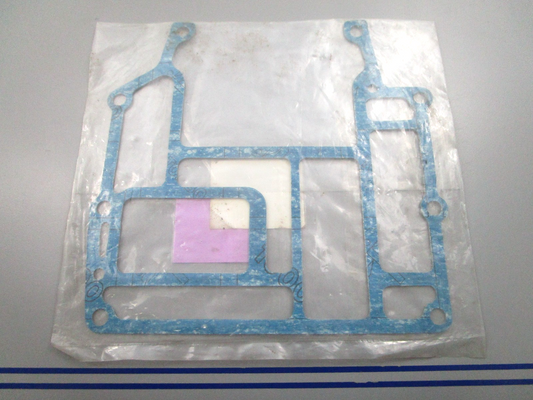 NEW OEM 3B7-01303-0 3B7013030 Tohatsu Gasket 0810