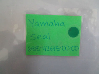 NEW OEM 688-42615-00-00 Yamaha Seal 0820