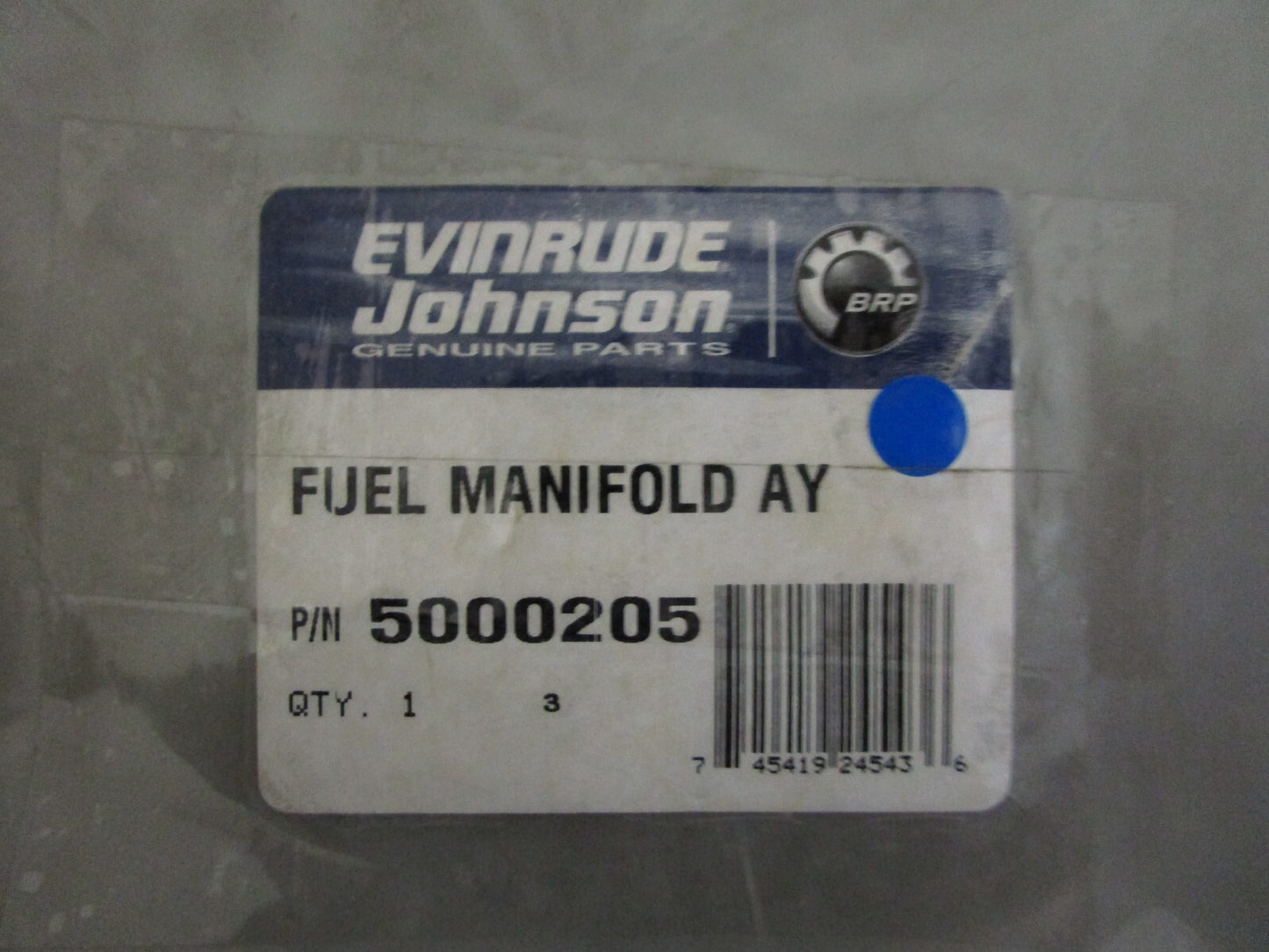 *NEW OEM* 0820 OMC Johnson Evinrude Fuel Manifold Ay 5000205