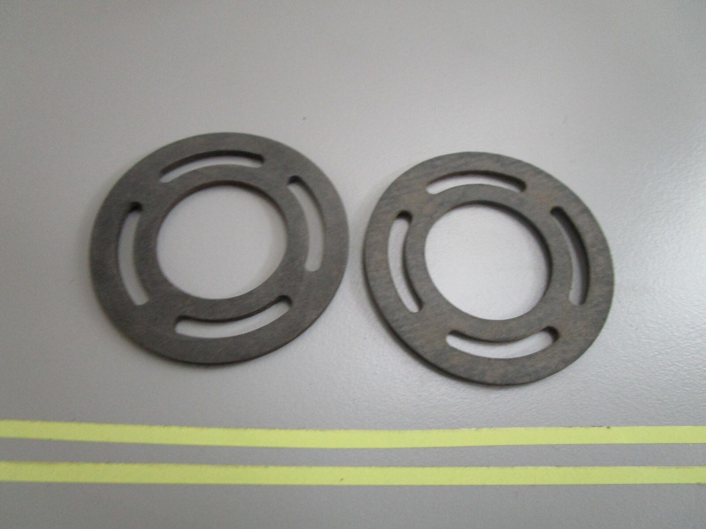 *NEW OEM* (LOT OF 2) 0810 OMC Johnson Evinrude Gasket 315723 0315723