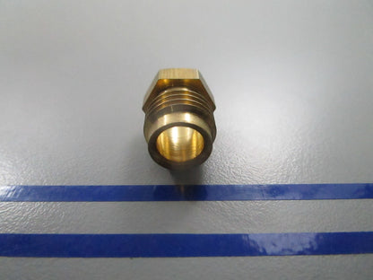 *NEW OEM* 0810 OMC Johnson Evinrude Gland Nut 300179 0300179