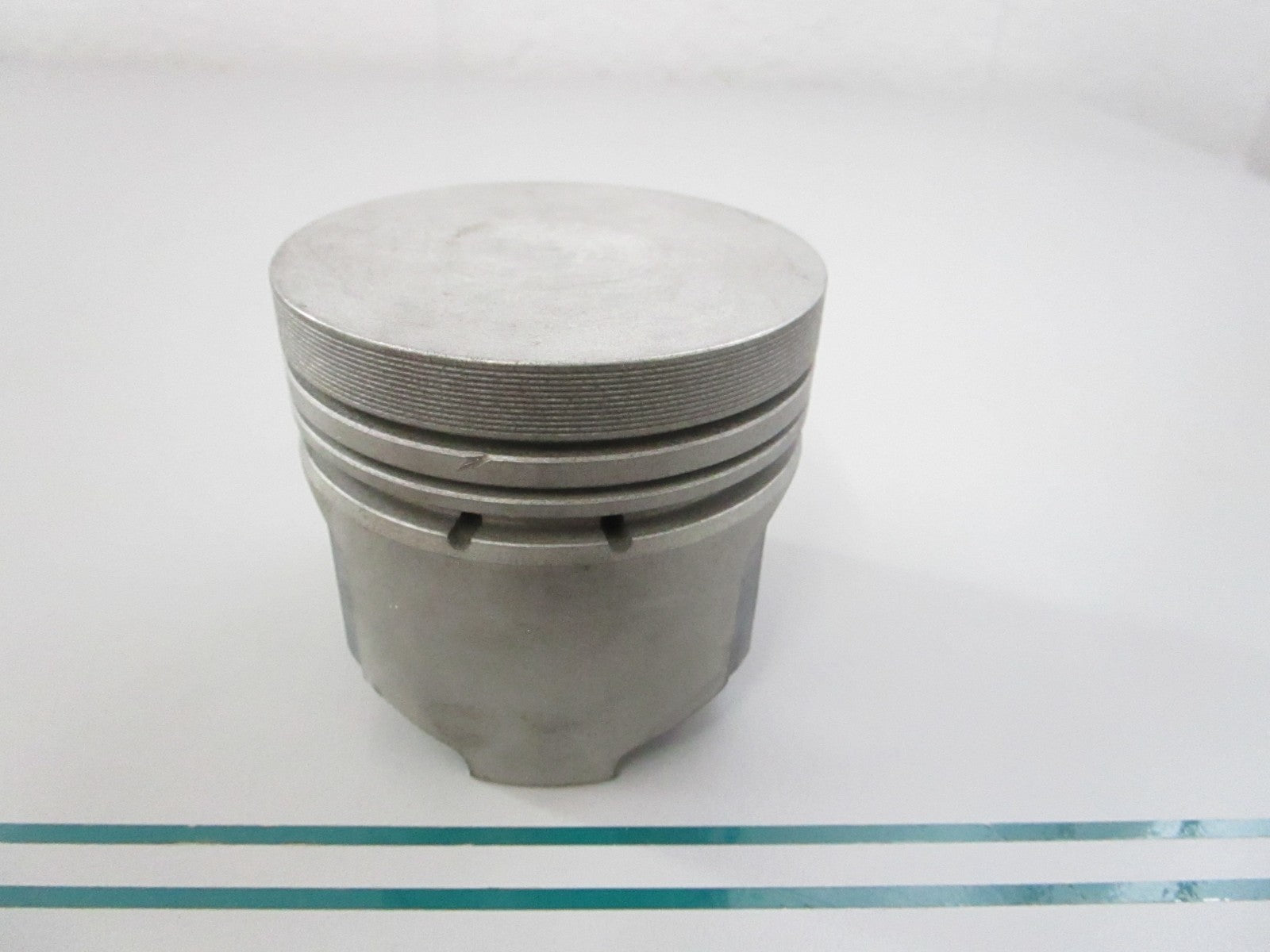 NEW OEM 185-2434 Onan Piston 0810