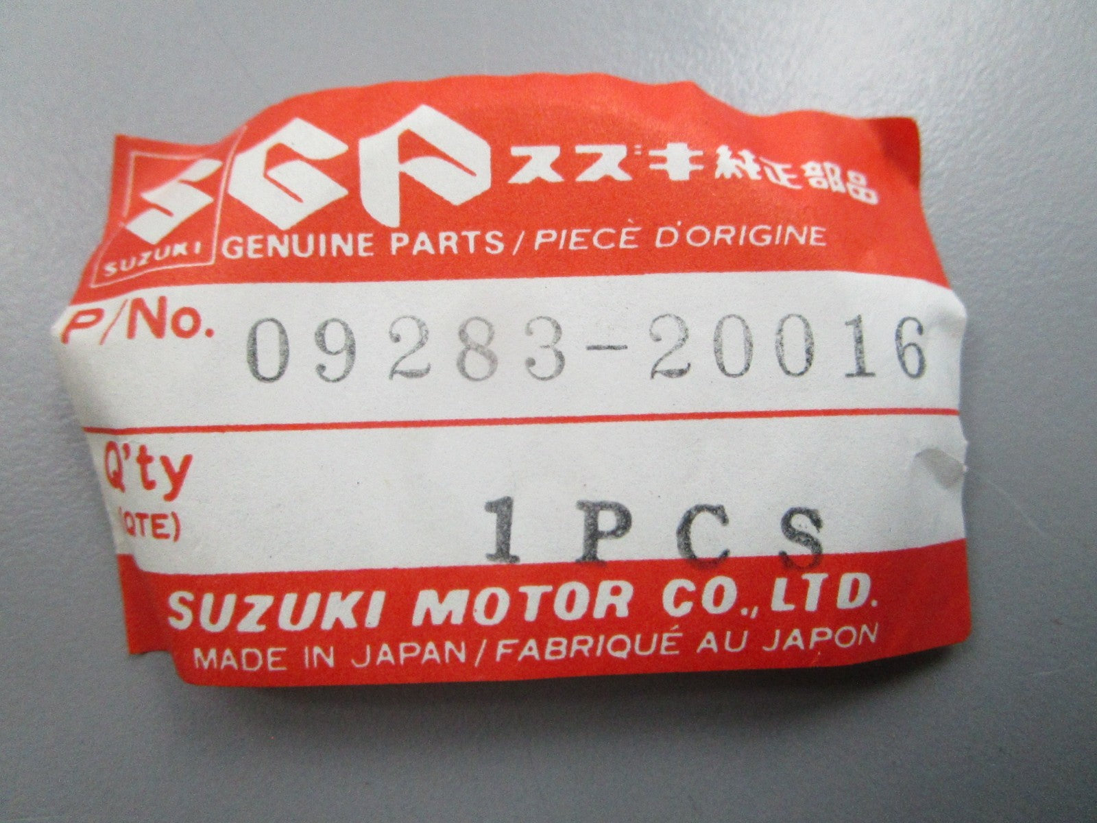 NEW OEM Suzuki 09283-20016 Oil Seal 0810