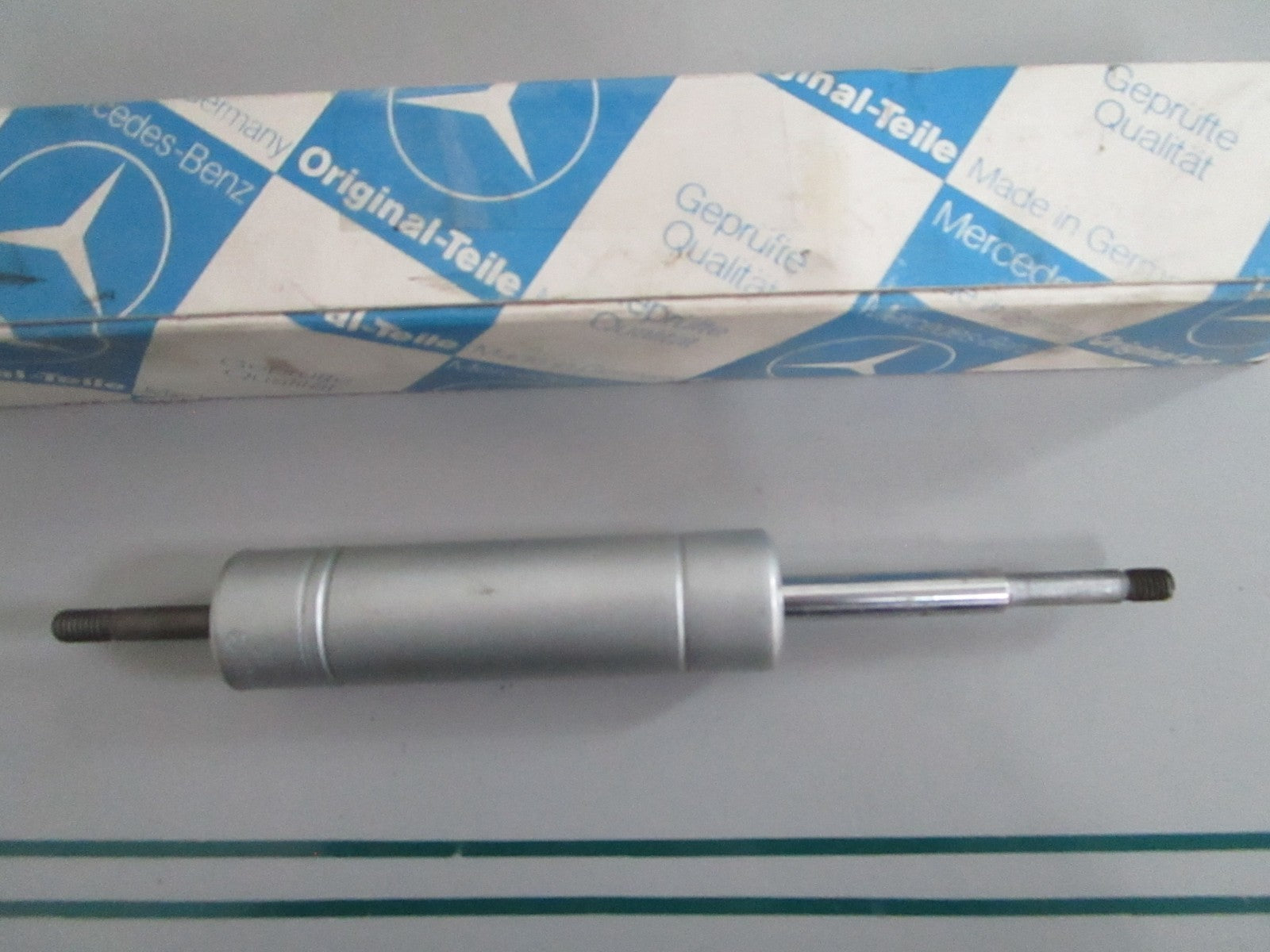 NEW OEM 1162400248 Mercedes-Benz Shock Absorber 0820