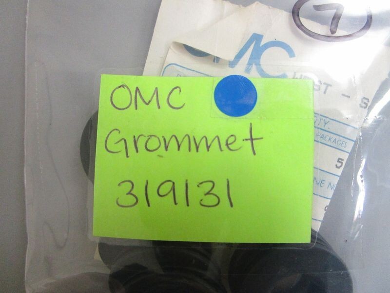 *NEW OEM* 0770 OMC Johnson Evinrude Grommet 319131 0319131