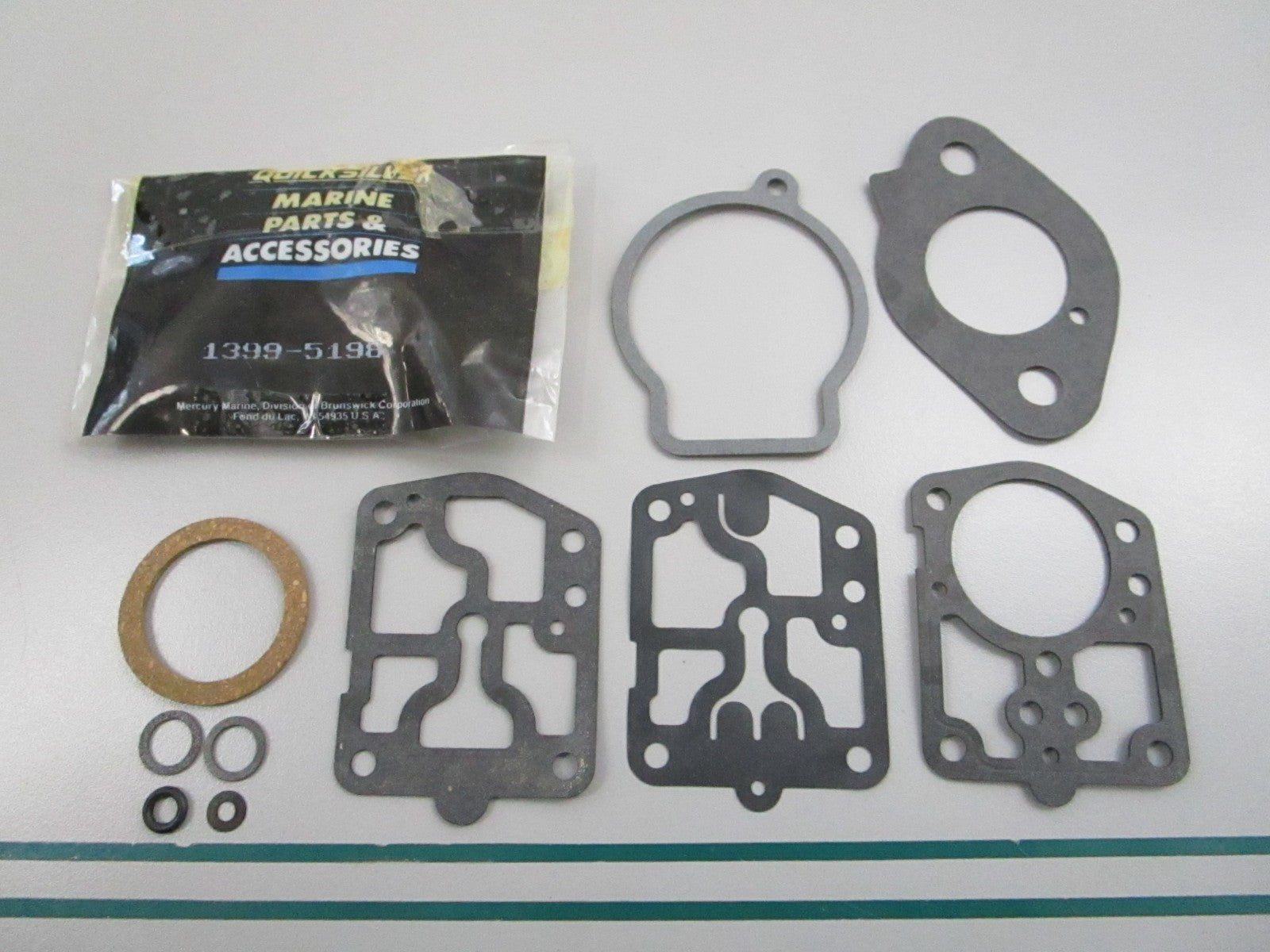 NEW OEM 1399-5918 Mercury Quicksilver Gasket Kit 0810