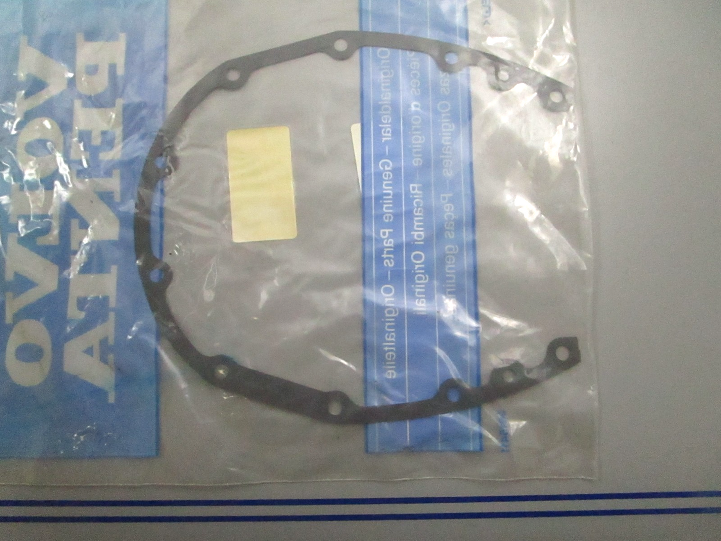 *NEW OEM* 0810 Volvo Penta Gasket 3852654-7