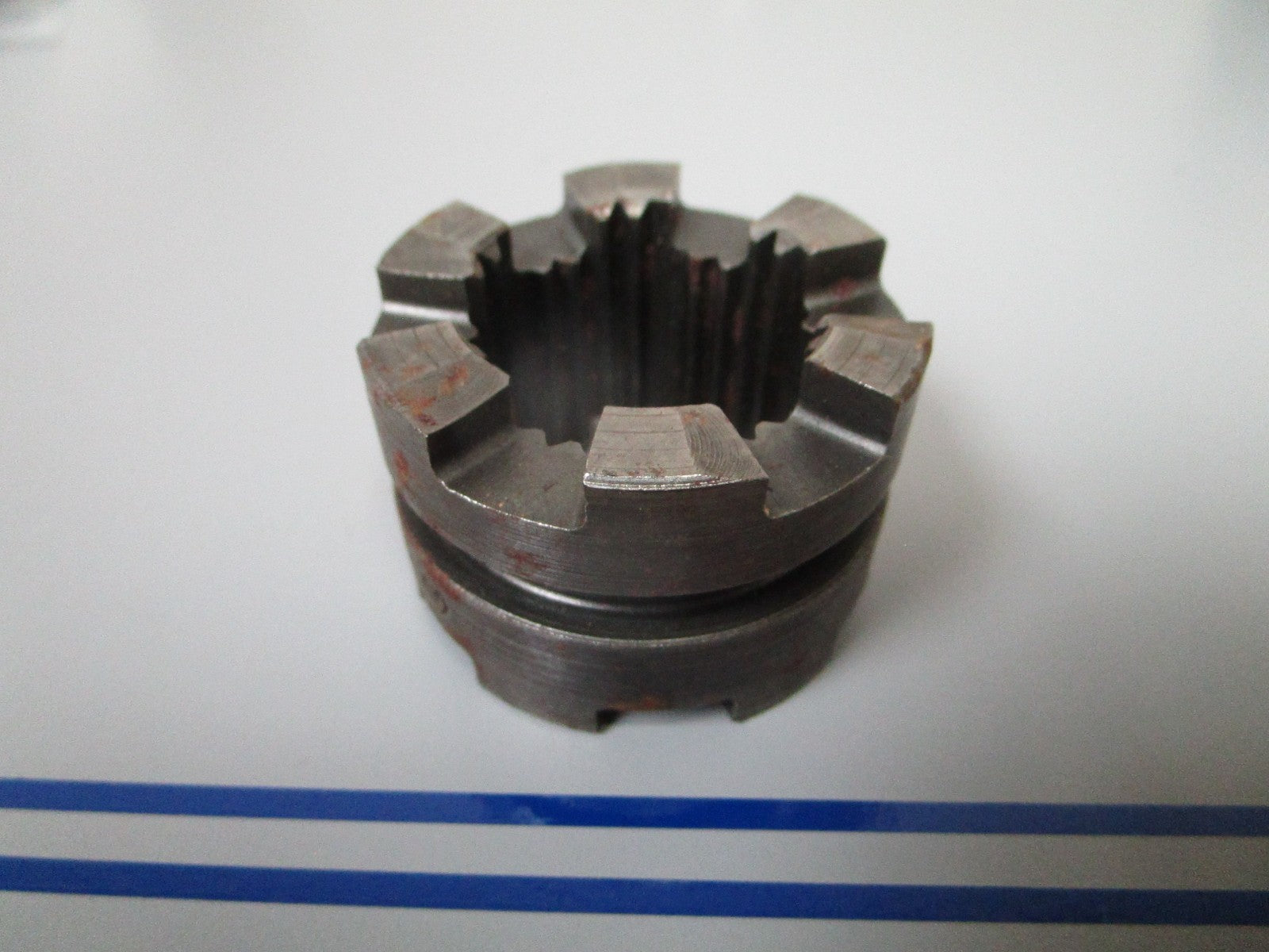 NEW OEM 337772 0337772 OMC Johnson Evinrude Clutch Dog 0720